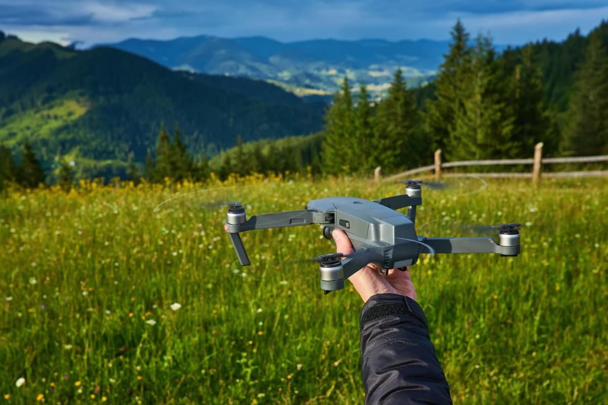 ZenaTech Plans Franchise Business Model for Drone as a Service Power Washing
